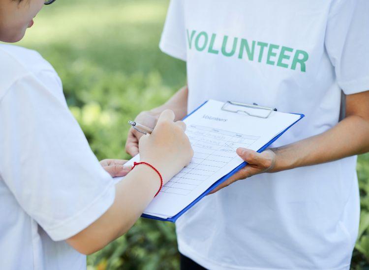 Benefits of Volunteering for Personal Growth and Community Development in Lexington, KY